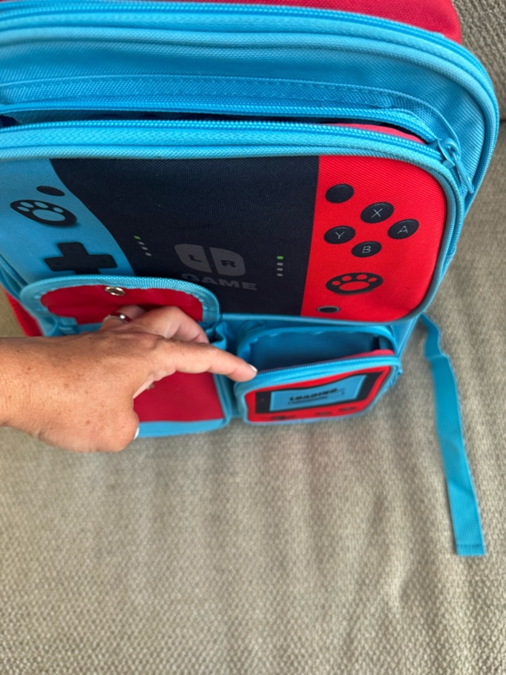 Gaming Backpack - Turquoise & Red Kids Console Design - Picture 4 of 4